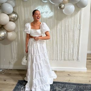 Dissh aisle white linen two piece set 🤍